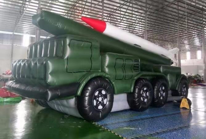 驿城迷彩导弹车